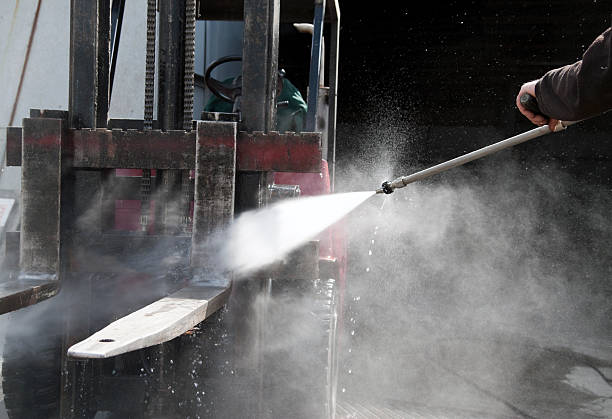 Best Machinery and Equipment Cleaning  in Loughman, FL