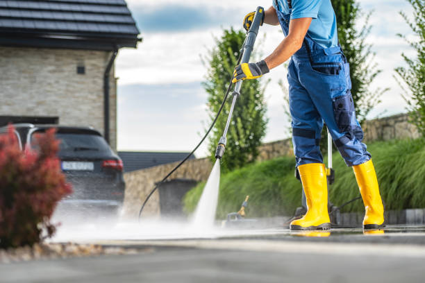 Professional Pressure Washing Services in Loughman, FL